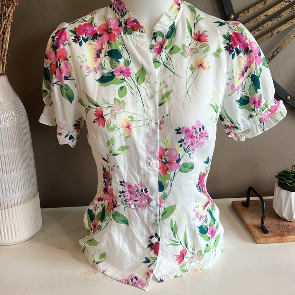 KUT FROM THE KLOTH Floral Ruffle SS Mandarin Collar Button Front Size XS